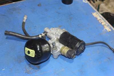 1988 Jaguar XJS Electronic Brake Pump and near new Accumulator
