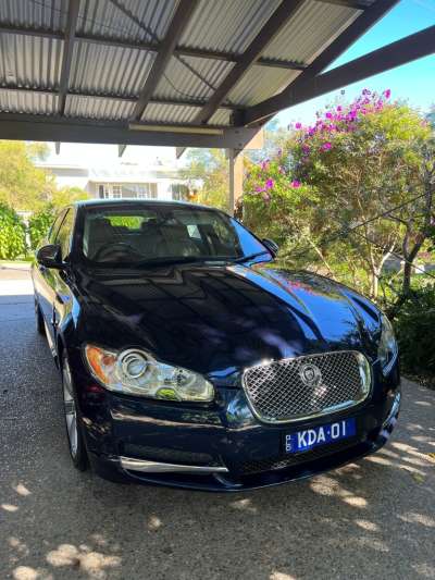 2010 Jaguar XF  Sedan