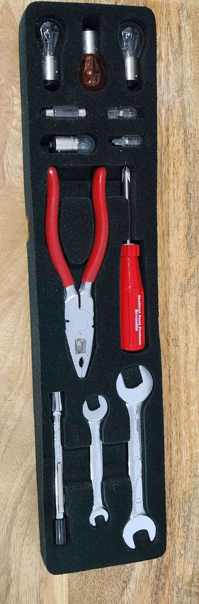 Jaguar X300 &amp; XJ40 Tool Kit under bonnet