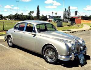 1961 Jaguar 3.4L Mk2 Manual