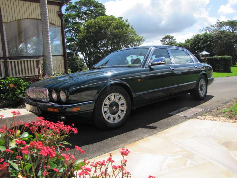 1996 DAIMLER DOUBLE SIX X305
